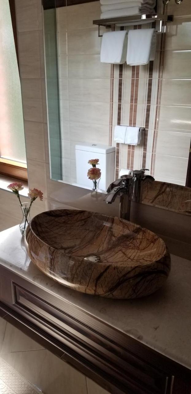 Vila Dante Boutique Hotel Tushemisht Eksteriør bilde